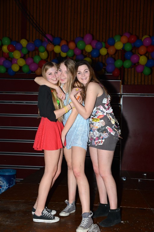../Images/Jubileum feest 5x11 346.jpg